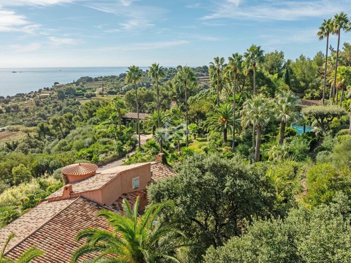 Image No.3-7 Bed House for sale