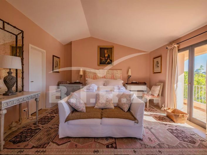 Image No.19-7 Bed House for sale