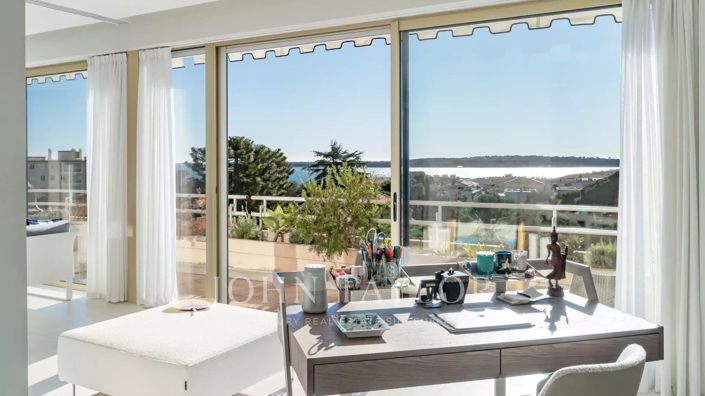 Image No.11-4 Bed Apartment for sale