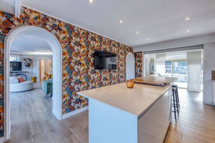 Image No.11-6 Bed House for sale