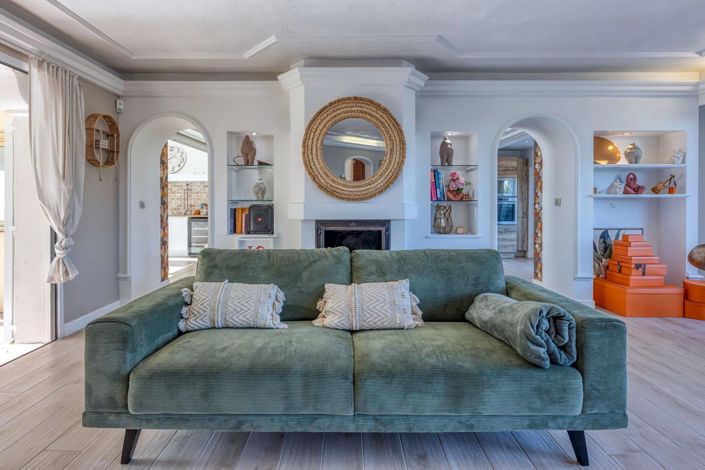 Image No.35-6 Bed House for sale