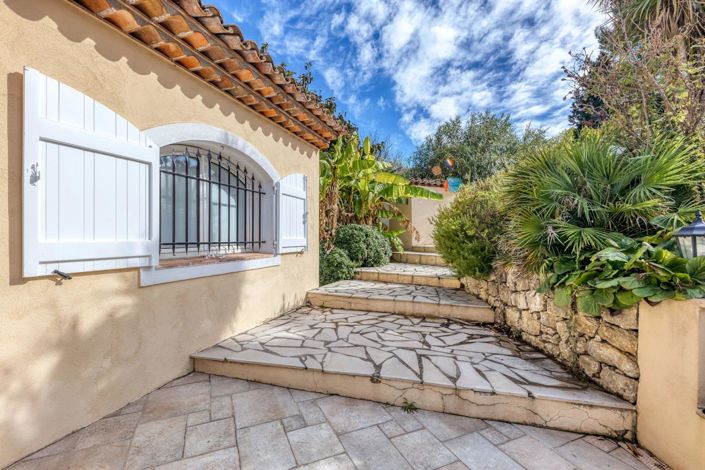 Image No.41-6 Bed House for sale