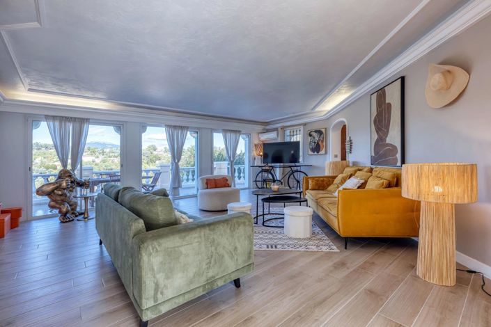 Image No.5-6 Bed House for sale