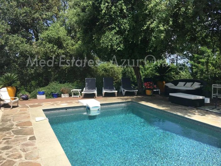 Image No.11-3 Bed House for sale