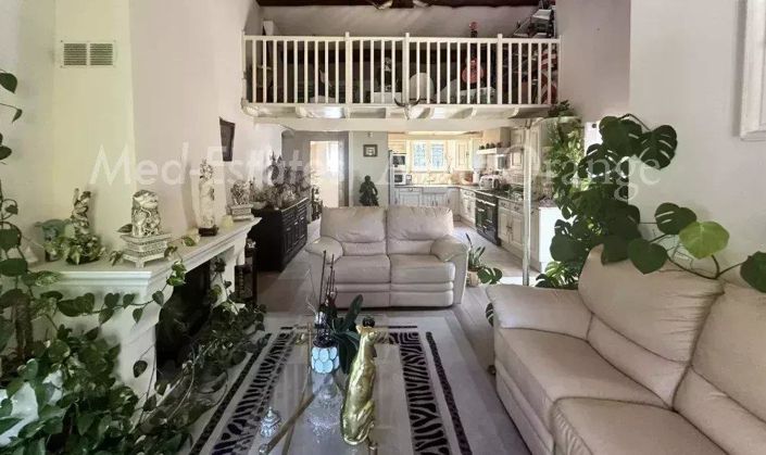 Image No.4-3 Bed House for sale