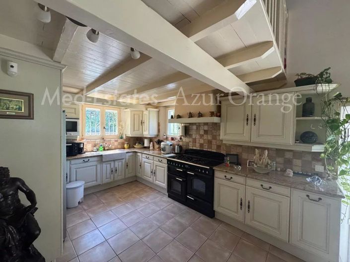 Image No.5-3 Bed House for sale