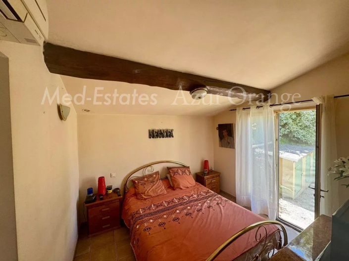 Image No.8-3 Bed House for sale