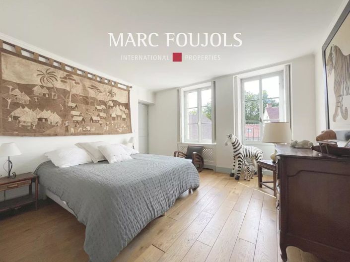 Image No.20-8 Bed House for sale