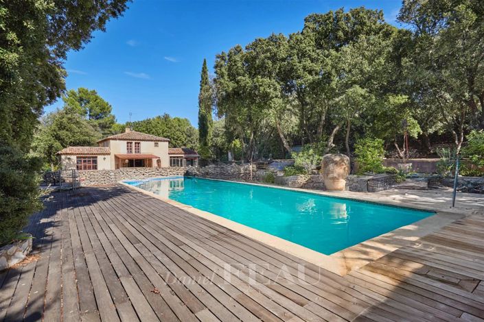 Image No.3-5 Bed House for sale