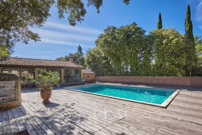 Image No.6-5 Bed House for sale