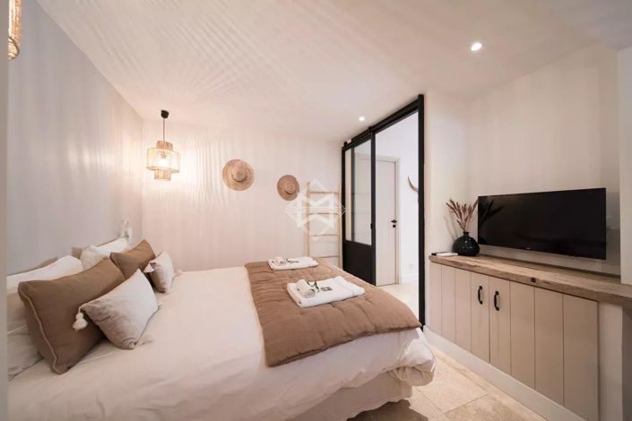 Image No.14-9 Bed House for sale