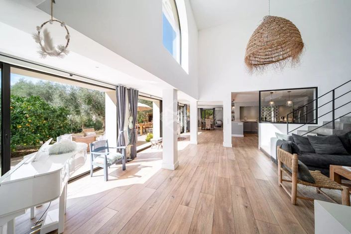 Image No.6-9 Bed House for sale