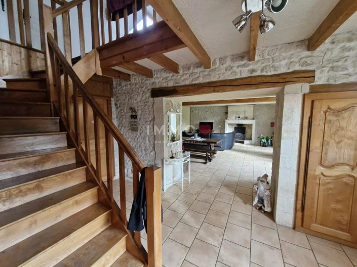 Image No.2-4 Bed House for sale