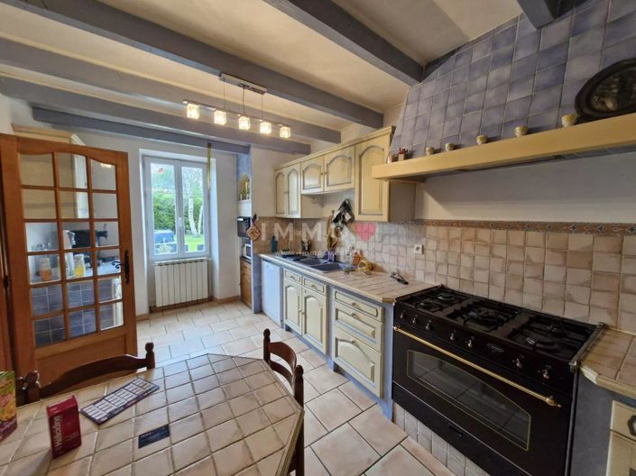 Image No.3-4 Bed House for sale