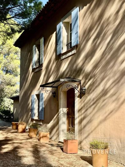 Image No.2-4 Bed House for sale