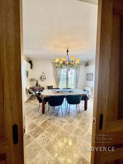 Image No.6-4 Bed House for sale