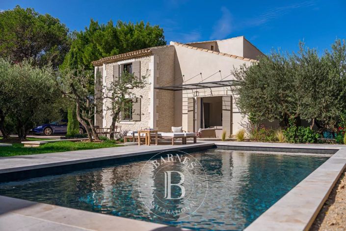 Image No.1-4 Bed House for sale