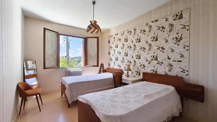 Image No.11-4 Bed House for sale