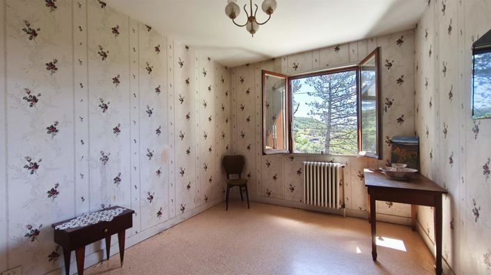 Image No.13-4 Bed House for sale