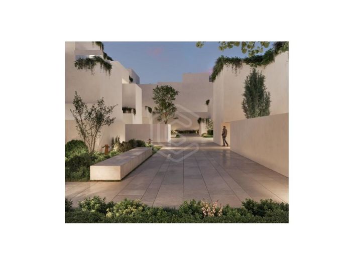 Image No.13-4 Bed Apartment for sale