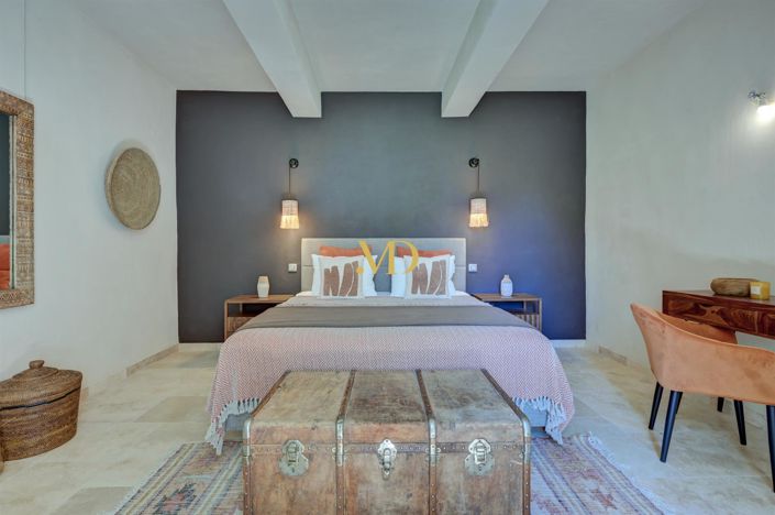 Image No.42-7 Bed House for sale