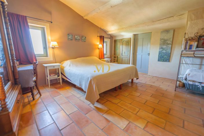 Image No.24-3 Bed House for sale