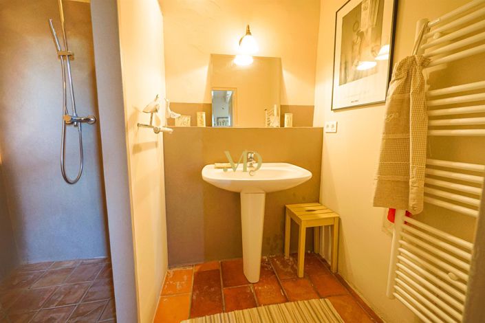 Image No.25-3 Bed House for sale