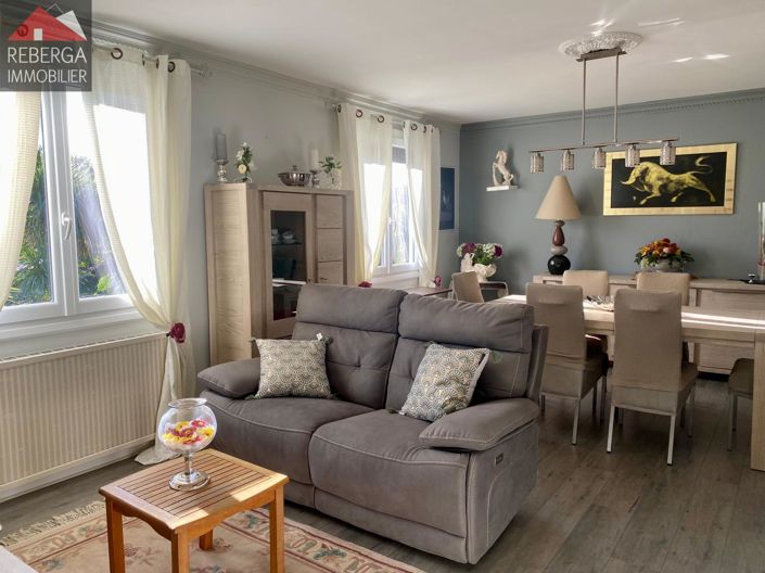 Image No.10-4 Bed House for sale