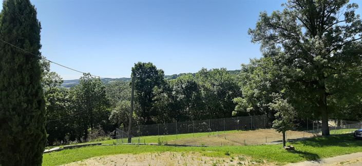 Image No.20-8 Bed House for sale