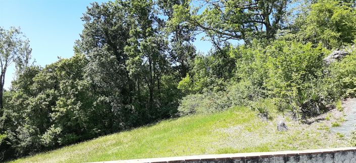 Image No.23-8 Bed House for sale