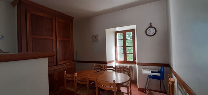 Image No.26-8 Bed House for sale