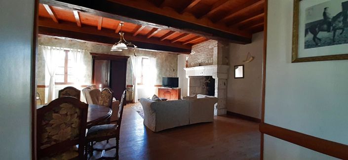 Image No.27-8 Bed House for sale