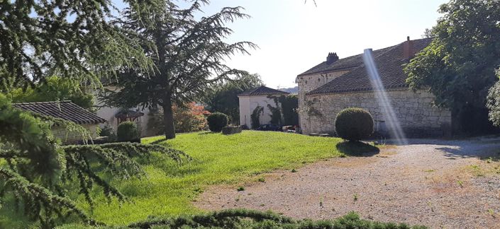 Image No.64-8 Bed House for sale