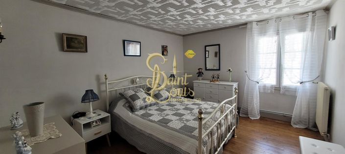 Image No.10-3 Bed House for sale