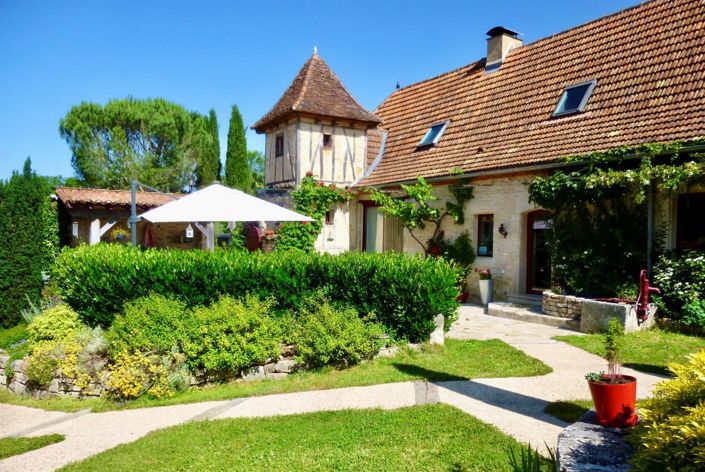 Image No.1-6 Bed House for sale