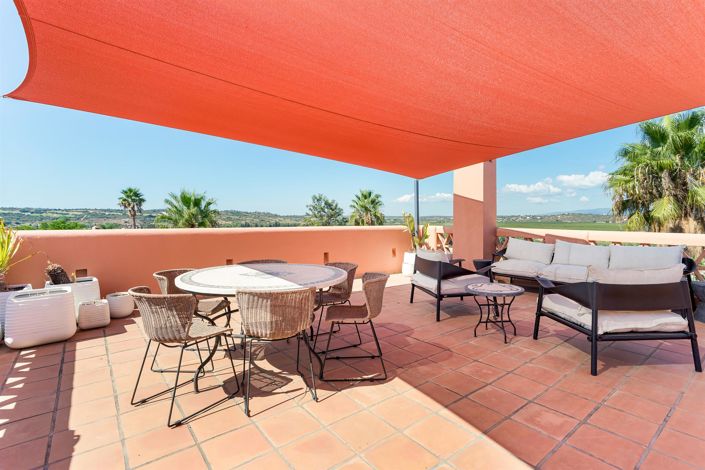 Image No.21-3 Bed House for sale