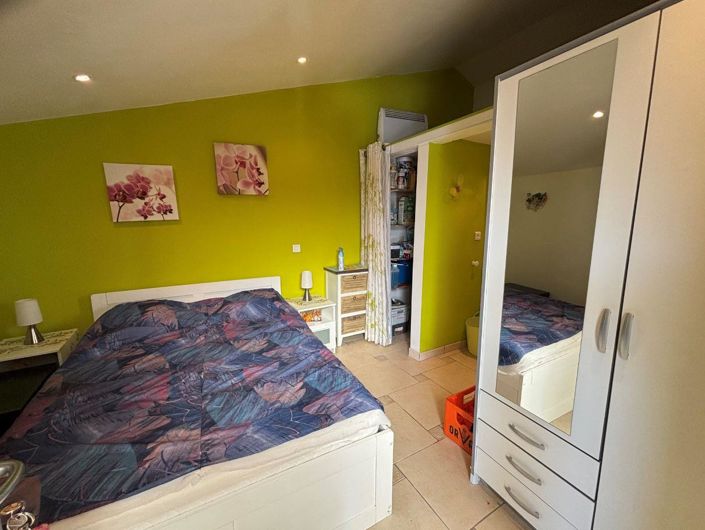 Image No.10-2 Bed House for sale