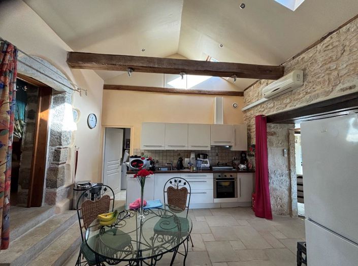 Image No.6-2 Bed House for sale