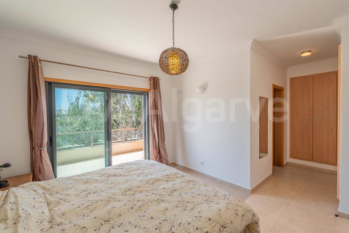 Image No.27-4 Bed House for sale