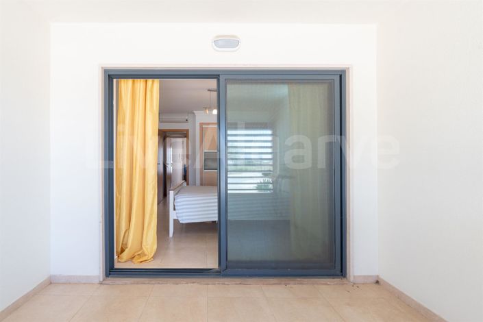 Image No.48-4 Bed House for sale