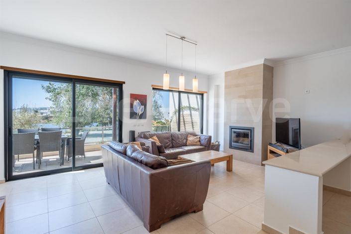 Image No.5-4 Bed House for sale