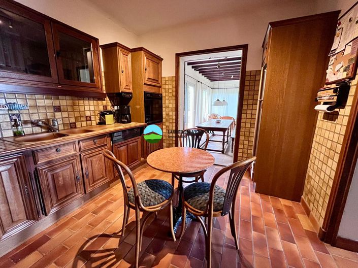 Image No.15-4 Bed House for sale