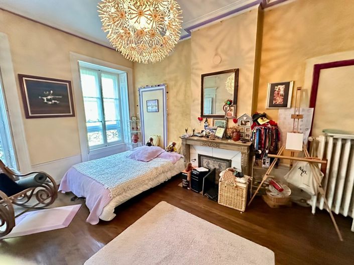 Image No.14-7 Bed House for sale