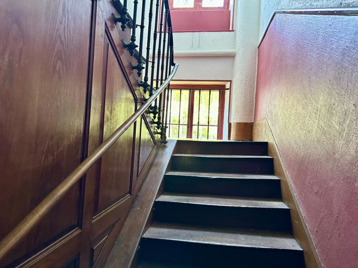 Image No.17-7 Bed House for sale