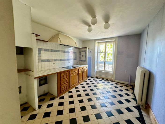 Image No.20-7 Bed House for sale