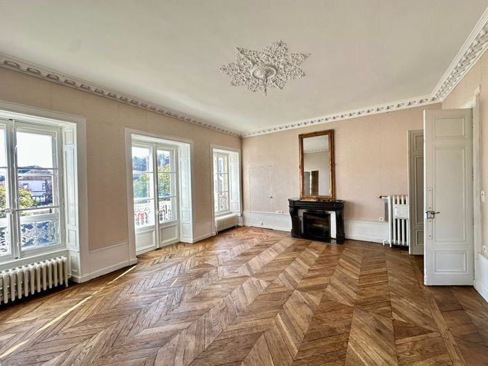 Image No.21-7 Bed House for sale