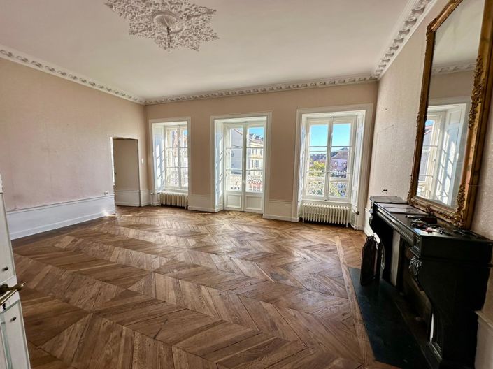 Image No.22-7 Bed House for sale