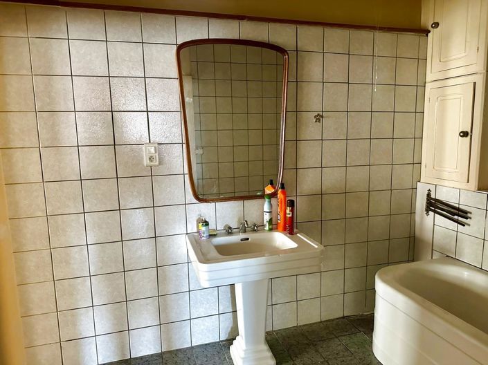 Image No.25-7 Bed House for sale