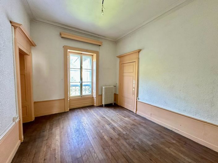 Image No.32-7 Bed House for sale