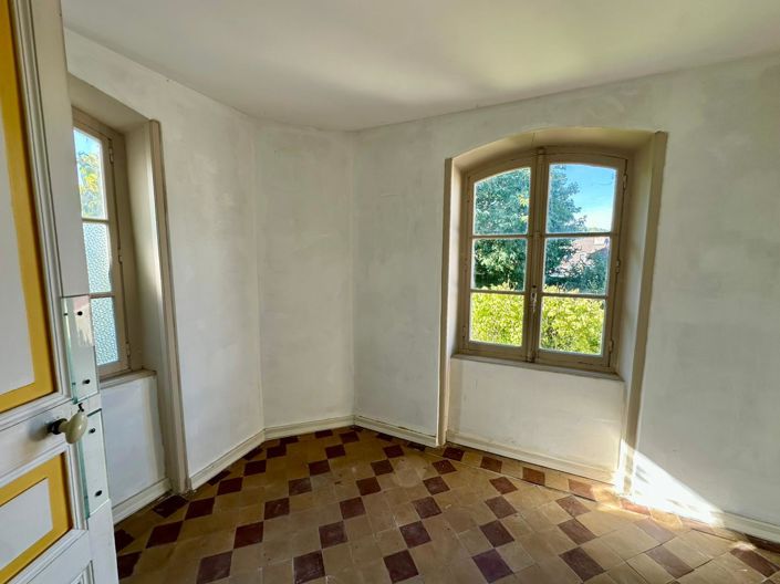 Image No.34-7 Bed House for sale